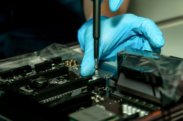 Comment configurer un serveur mail sécurisé pour une petite entreprise?